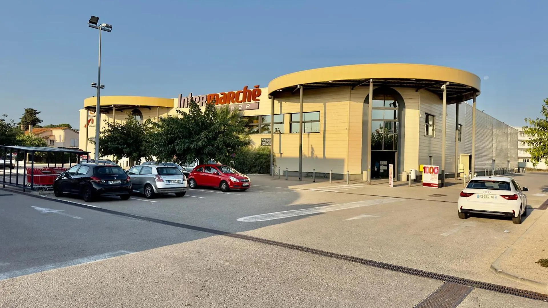 Apartment Regent Cote D'Azur Air-Conditioned, Pool, Garden & Parking Villeneuve-Loubet France
