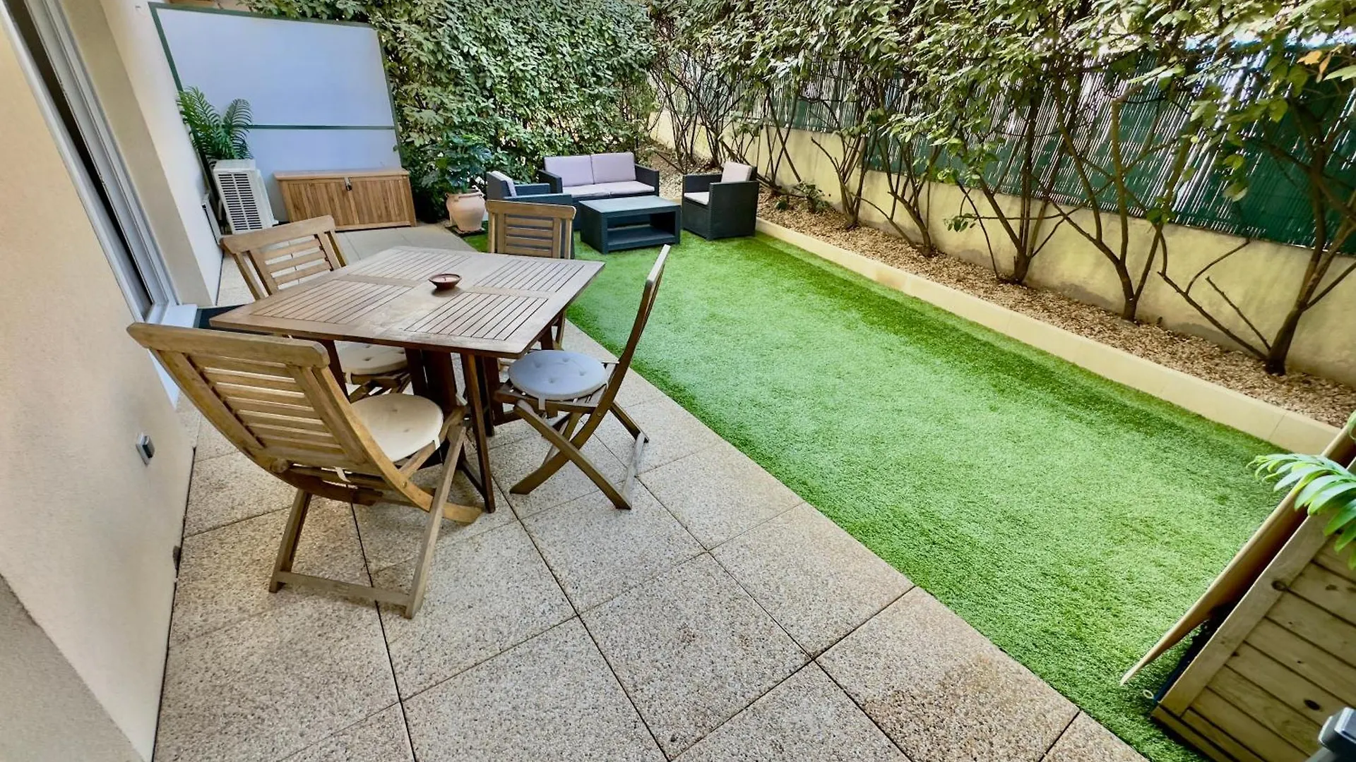 Apartment Regent Cote D'Azur Air-Conditioned, Pool, Garden & Parking Villeneuve-Loubet